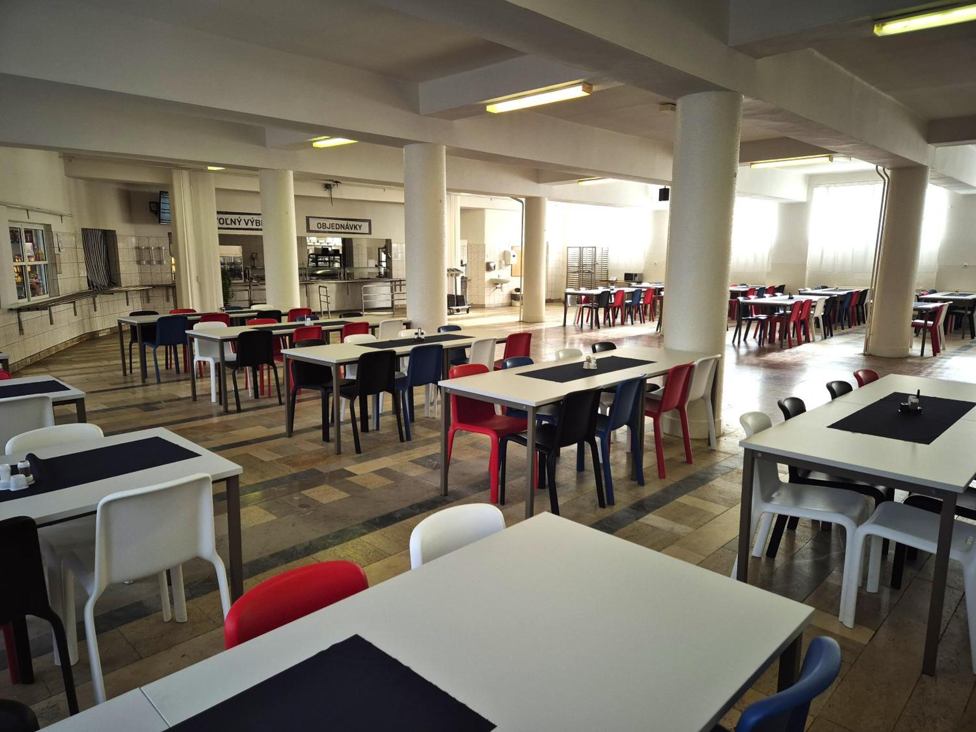 Sd Nemcovej 1 Hostel Košice Buitenkant foto